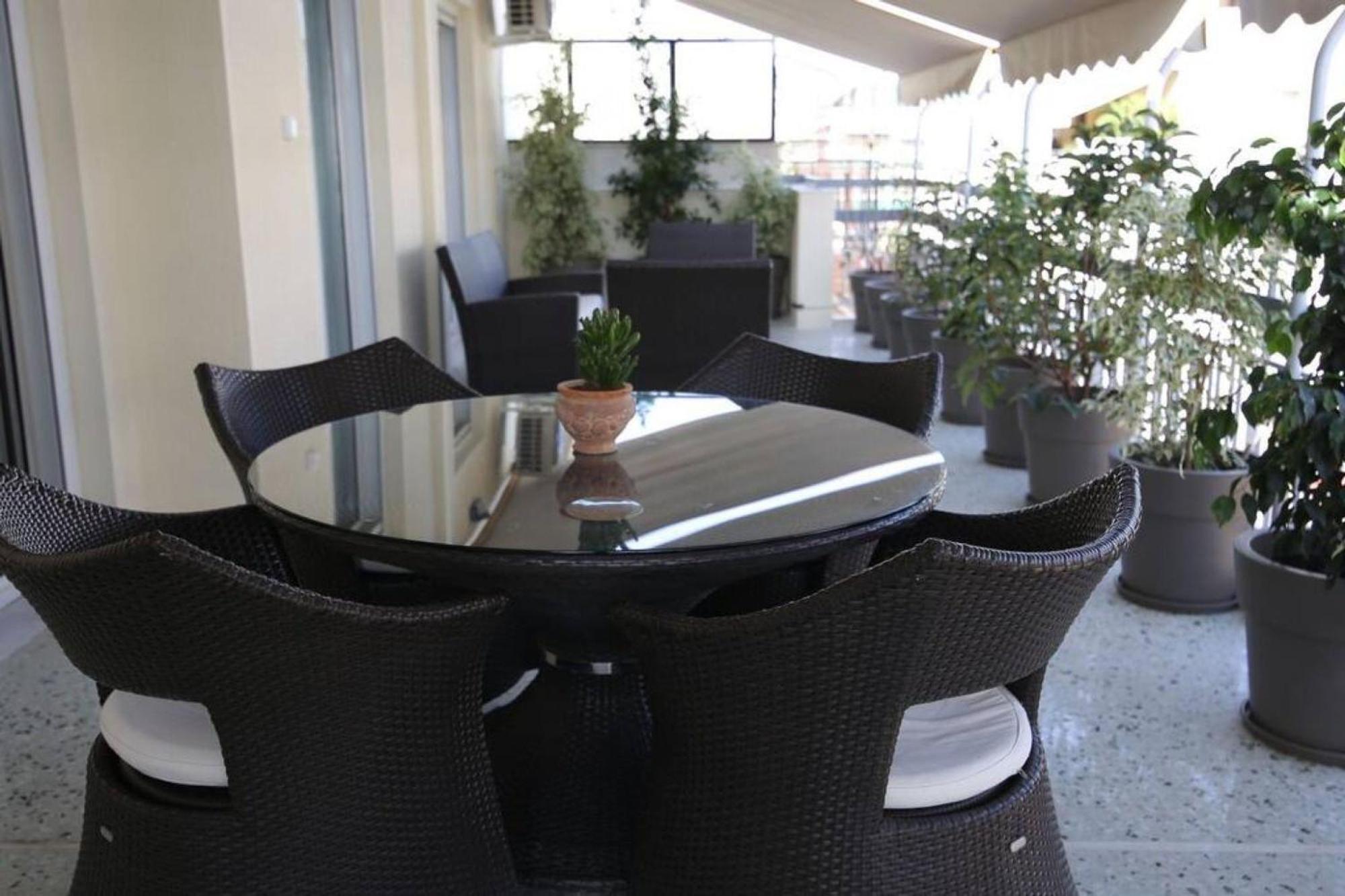 Penthouse Lux Flat With 2 Bd Next To Larissis Apartment Atena Exterior foto